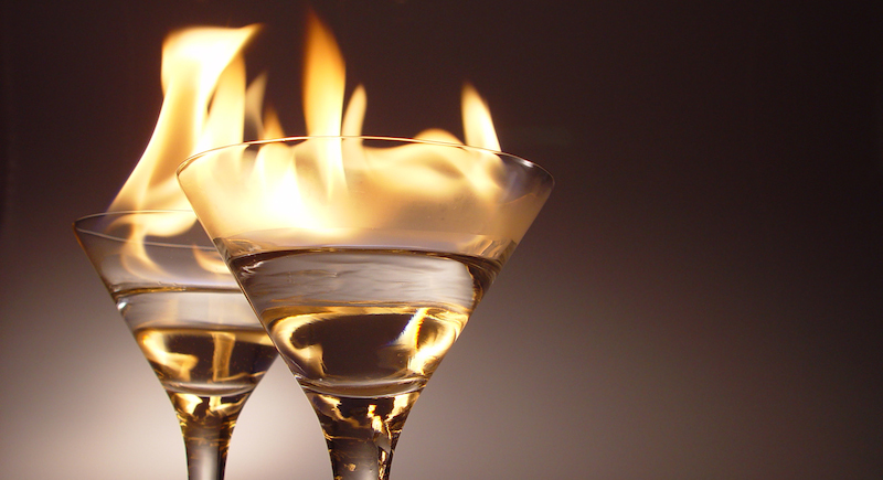 Flaming_cocktails